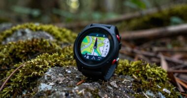 hiking gps features overview